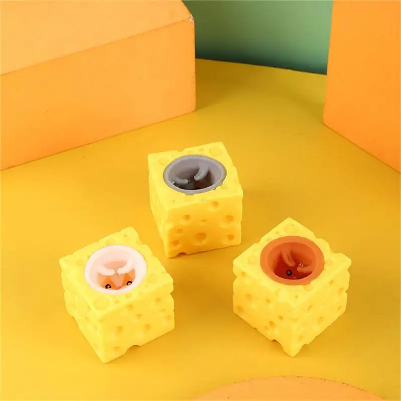 Pop up Mouse And Cheese Squishy Cup