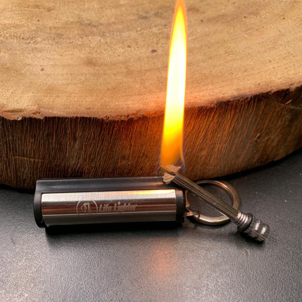 Waterproof Flint Fire Keychain Indoor And Outdoor