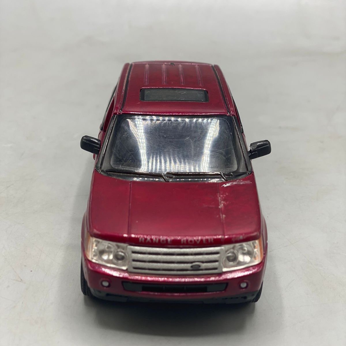 Defective Range Rover 1:36 Scale Diecast Model Car Minor Fault