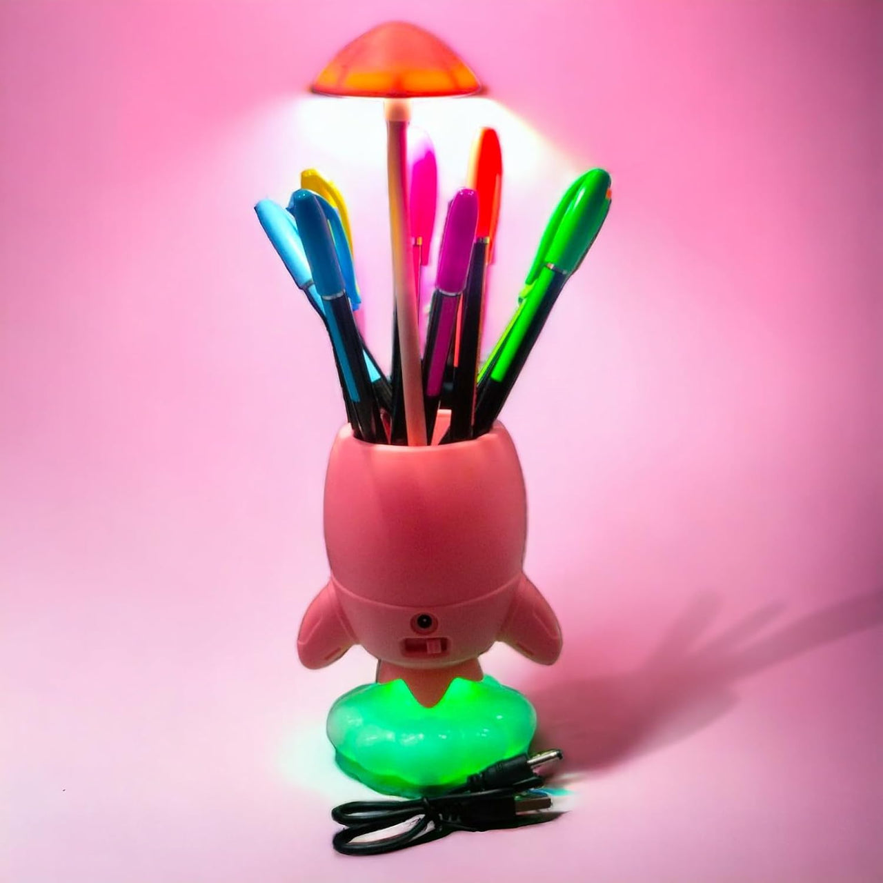 Rocket Desk Lamp With Pen Holder