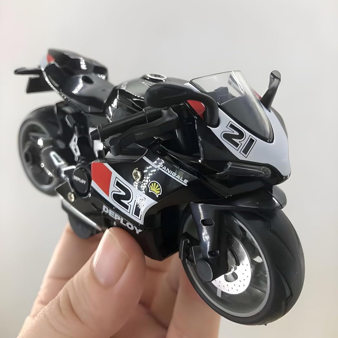 1:14 Scale Diecast Pull Back Motorcycle