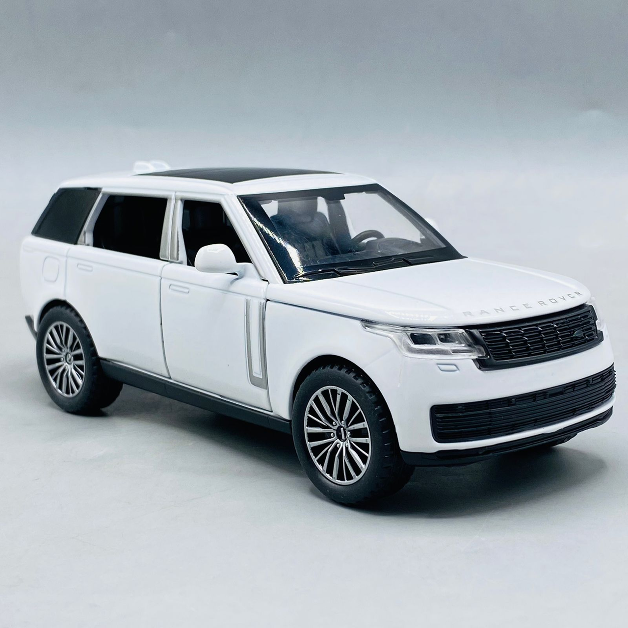 1:28 Scale Diecast Range Rover