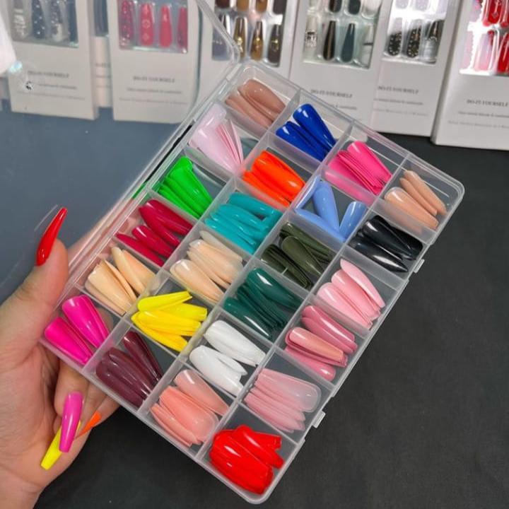 576 Pcs Multi-Color Nail Set