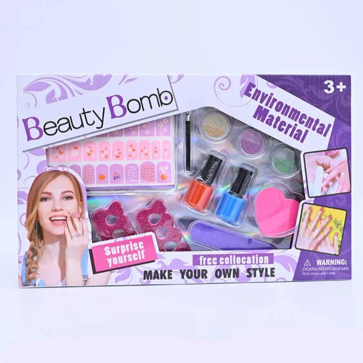 Beauty Bomb Girls Fashionable Nail Kit