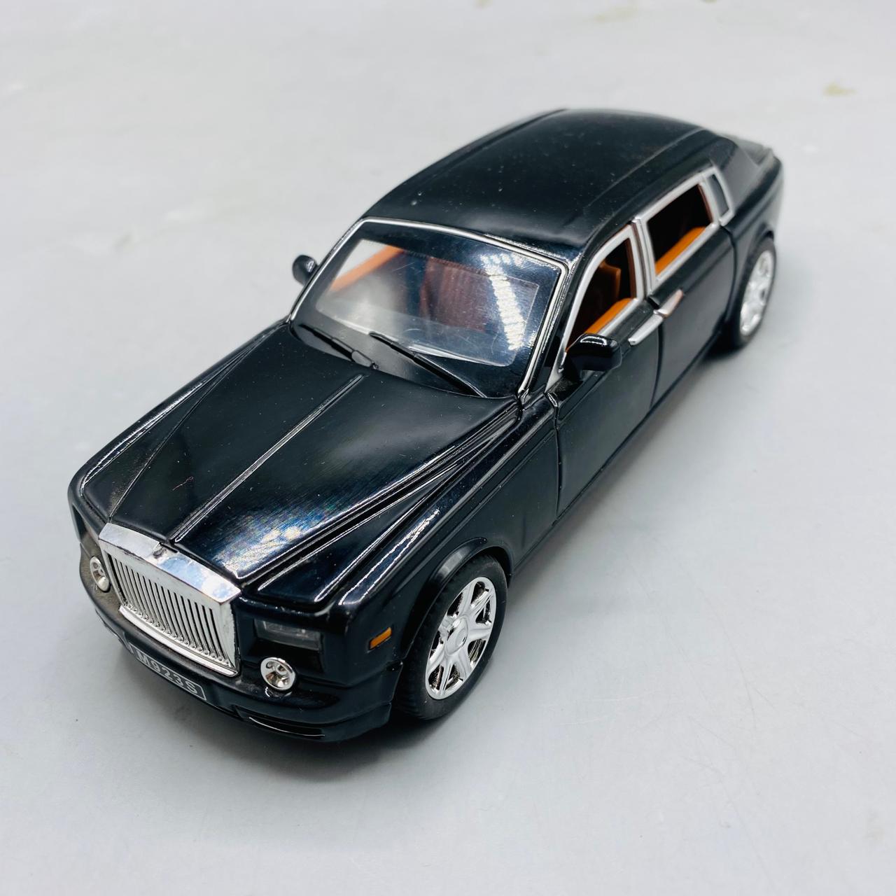 Defective Metal Body Rolls Royce Luxury Car 1:24 Miner Fault