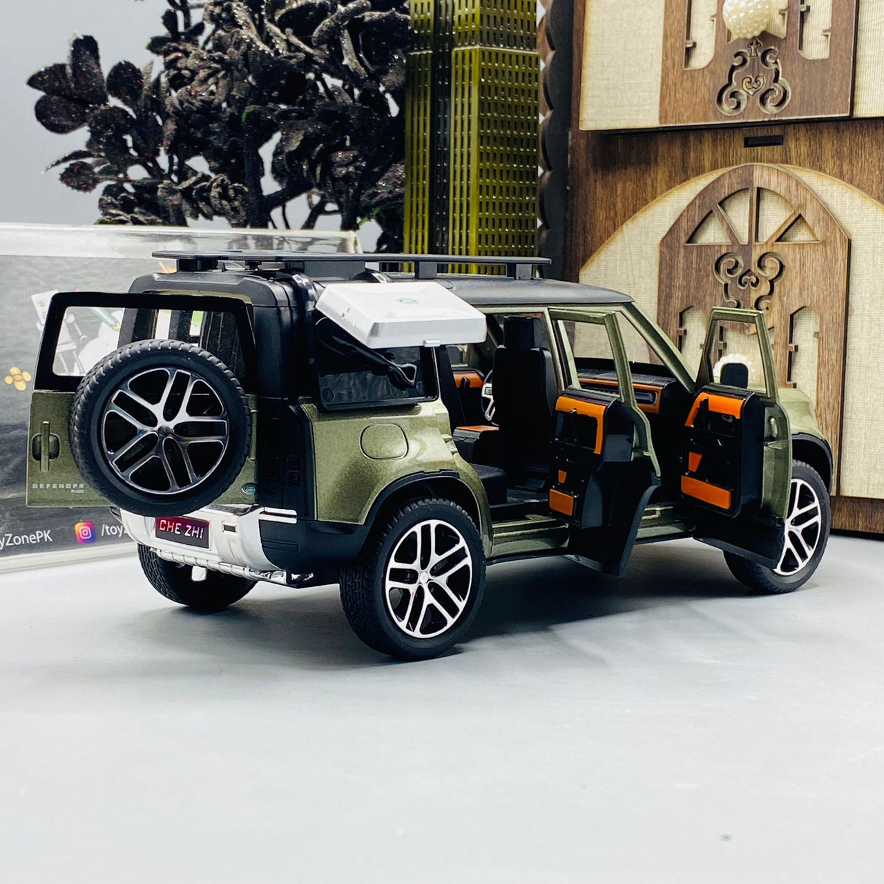 diecast-range-rover-defender-scale-1-32-tzp1