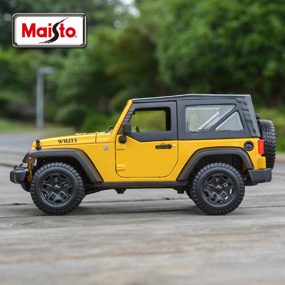 Maisto 1:18 2014 Jeep Wrangler Willys  Die cast Model Car