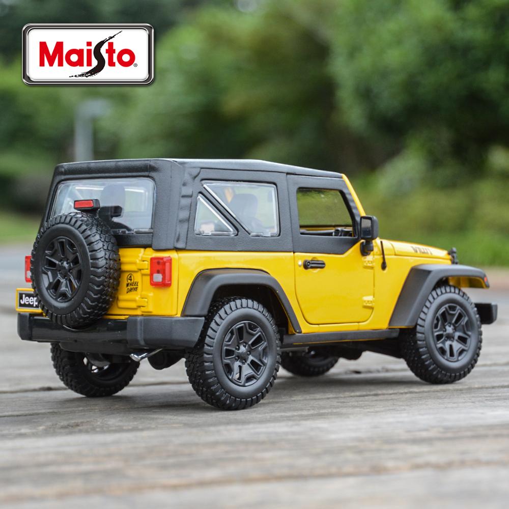 Maisto 1:18 2014 Jeep Wrangler Willys  Die cast Model Car