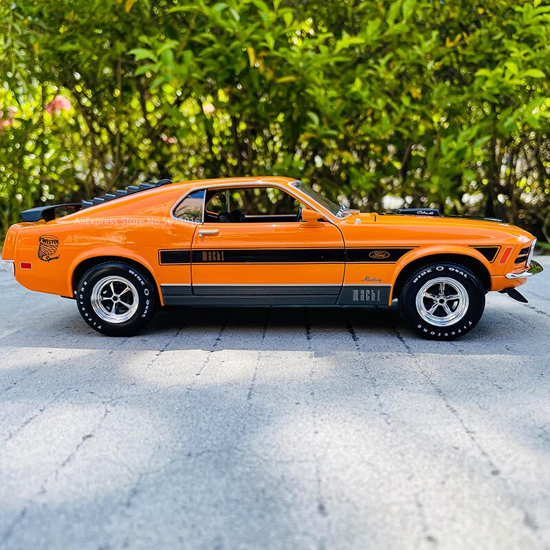 Maisto Maisto 1:18 1970 Ford Mustang Mach- (Orange)