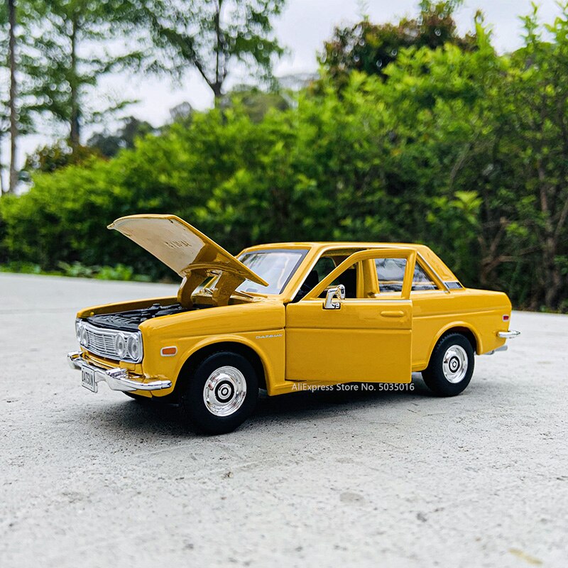 Maisto Die-Cast Model Car Datsun 510