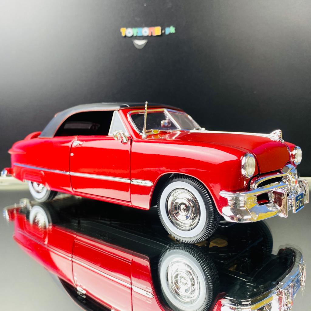 Maisto 1950 Ford Scale 1/18 Red Diecast Car