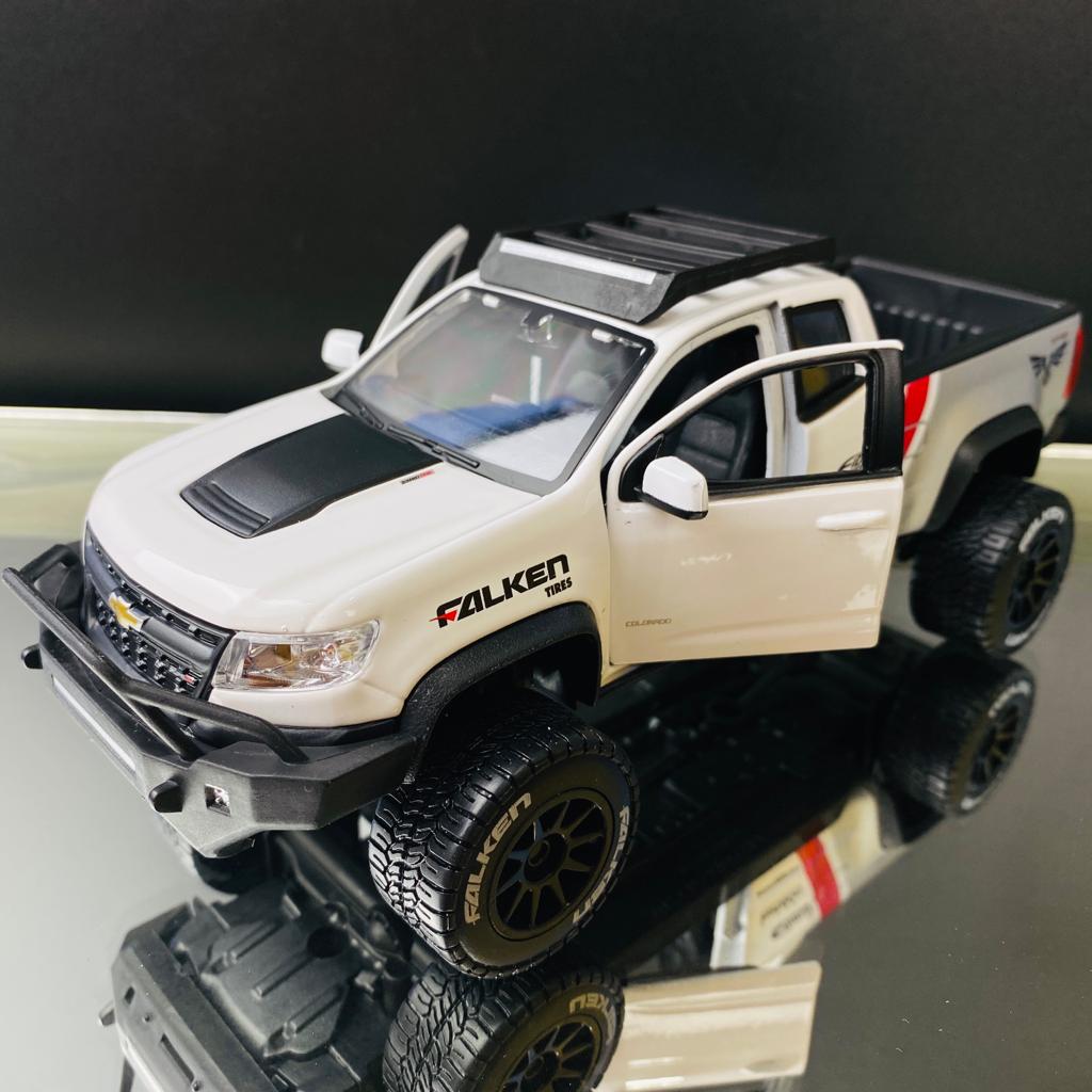 Maisto 1:27 2017 Chevrolet Colorado ZR2