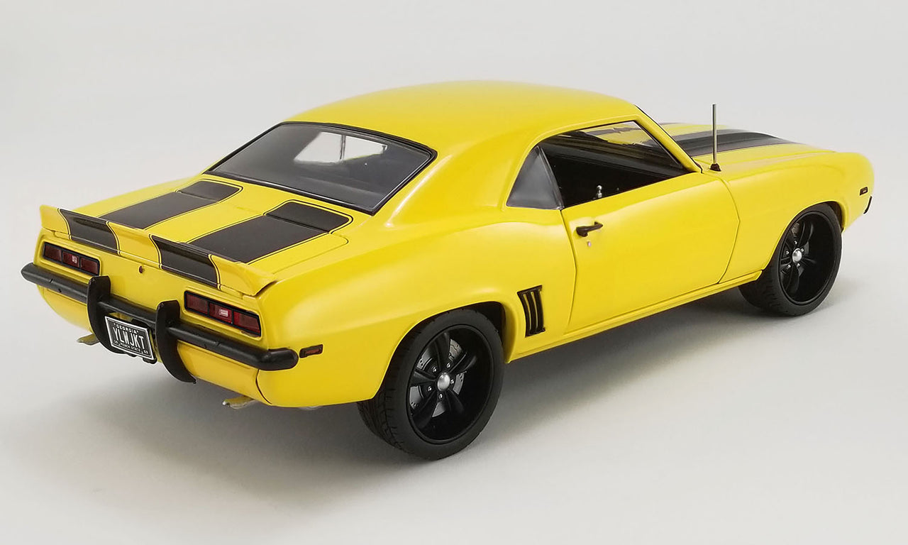 Maisto Chevrolet Camaro Die-Cast Car Yellow With black Strips