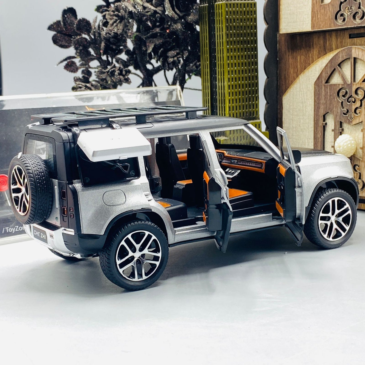 diecast-range-rover-defender-scale-1-32-tzp1